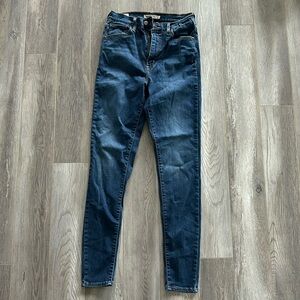 Mile High Super Skinny Levi Jeans size 29x30